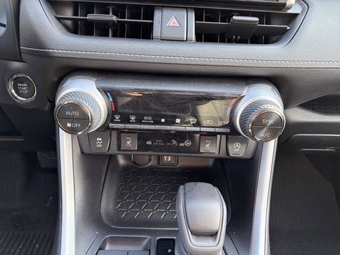 Used 2023 Toyota RAV4 XLE w/ Convenience Package image 21