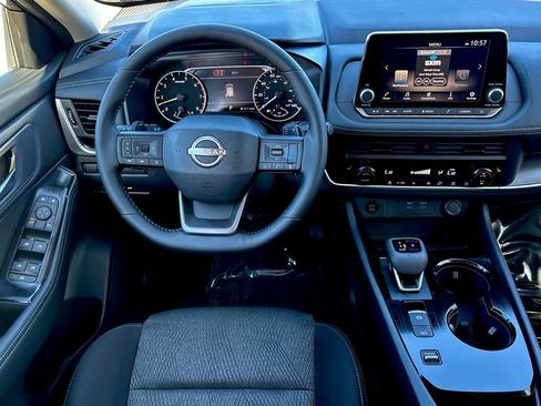 New 2026 Nissan Rogue SV w/ Cold Weather Package FWD image 22