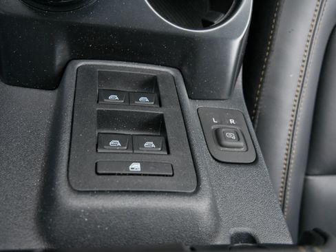 Used 2026 Ford Bronco Badlands AWD/4WD image 33