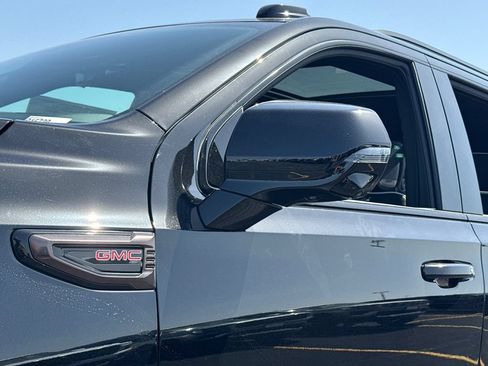 New 2026 GMC Yukon AT4 Ultimate AWD/4WD image 12
