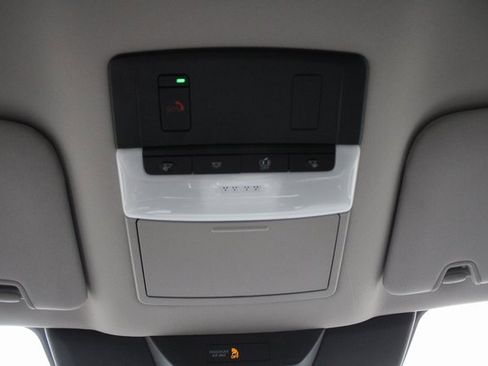 New 2025 Nissan Pathfinder SV image 16