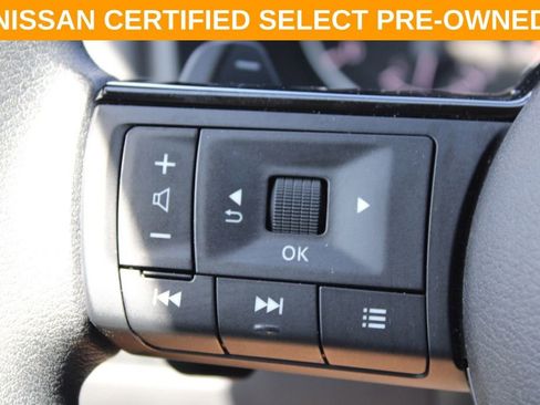 Certified 2023 Nissan Rogue SV image 29