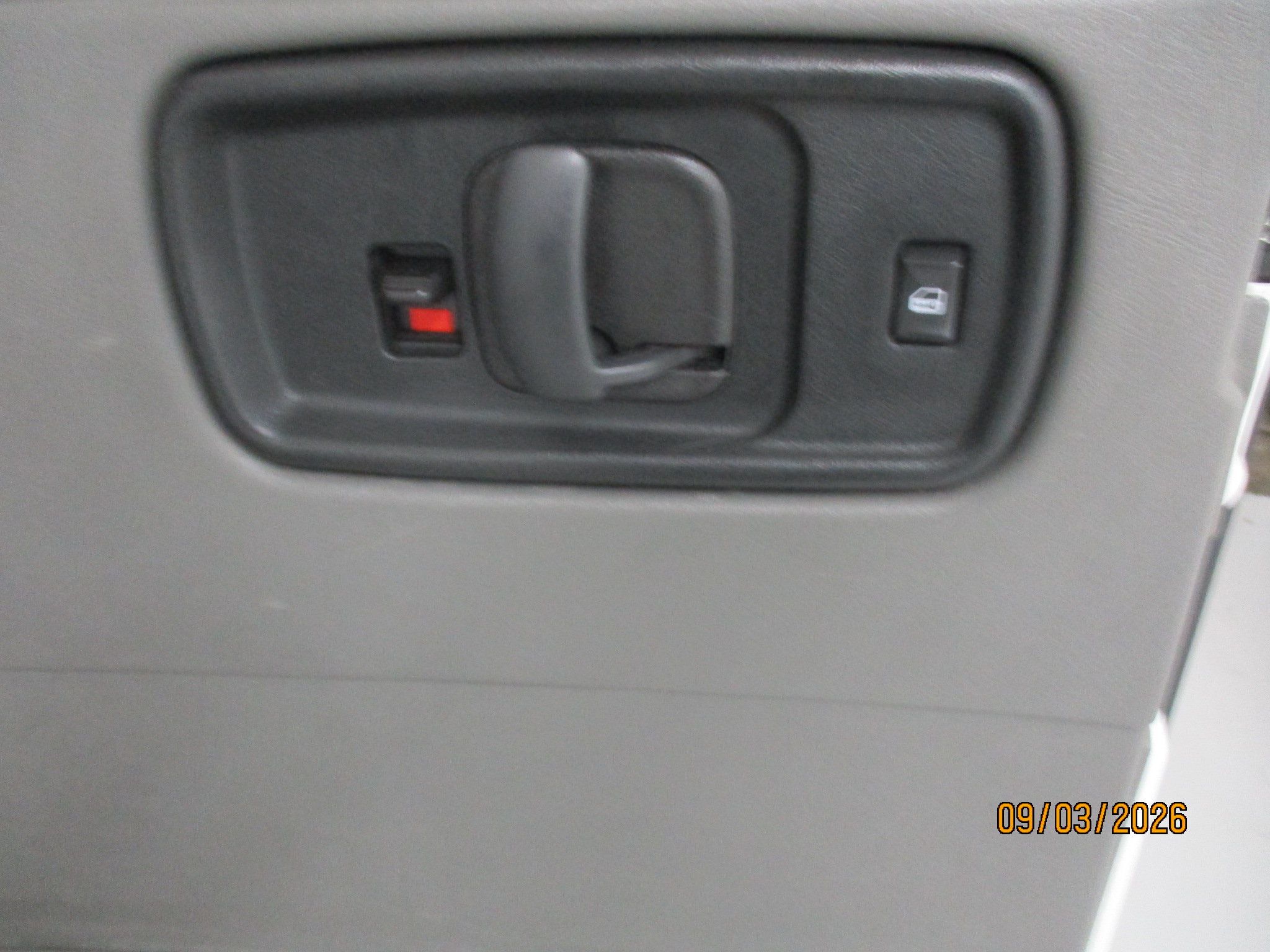 Used 2017 Chevrolet Express 2500 LS RWD image 7