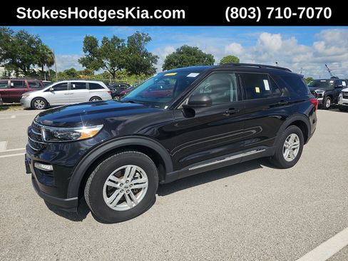 Used 2024 Ford Explorer XLT w/ Equipment Group 202A AWD/4WD image 1
