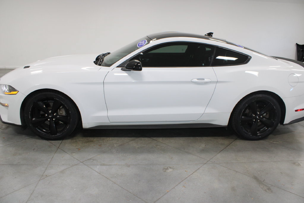 Certified 2021 Ford Mustang Coupe w/ Black Accent Package RWD image 7