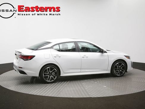 Used 2024 Nissan Sentra SR w/ SR Premium Package FWD image 43