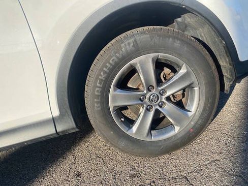 Used 2015 Toyota RAV4 XLE AWD/4WD image 6