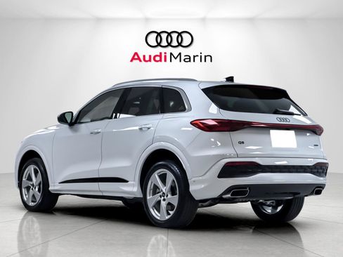 Certified 2025 Audi Q5 Premium w/ Premium Plus AWD/4WD image 3