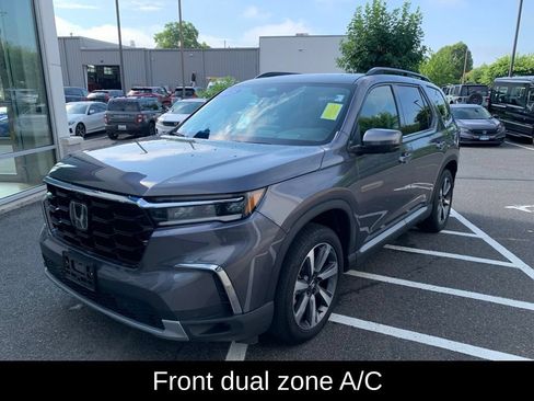 Used 2025 Honda Pilot Elite image 7