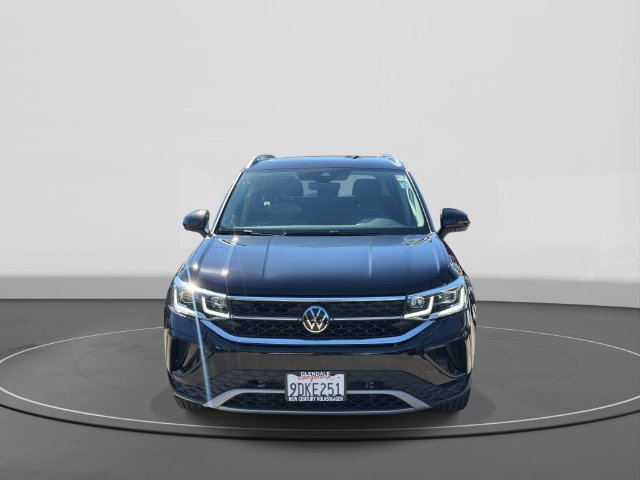 Certified 2023 Volkswagen Taos SEL AWD/4WD image 2