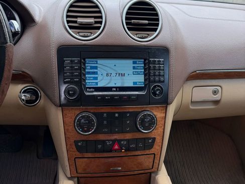 Used 2007 Mercedes-Benz GL 450 GL 450 Sport Utility 4D image 13