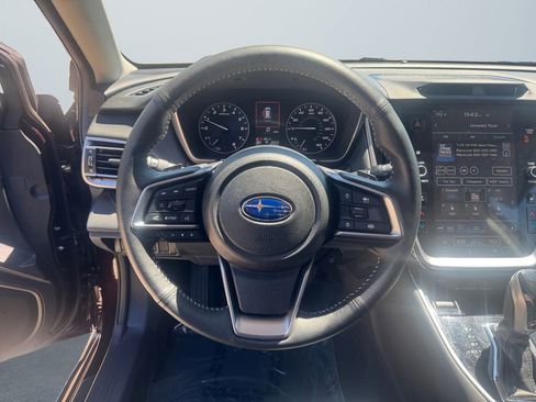 Certified 2025 Subaru Outback Limited AWD/4WD image 12