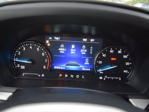 Used 2023 Ford Explorer XLT w/ Equipment Group 202A image 12