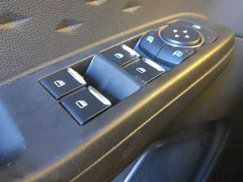 Used 2020 Ford Escape SEL image 27