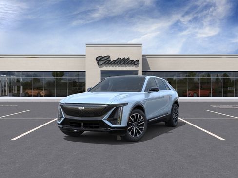 New 2026 Cadillac Lyriq Sport w/ LPO, Floor Liner Package AWD/4WD image 8