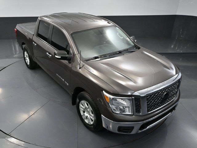 Used 2018 Nissan Titan SV AWD/4WD image 45