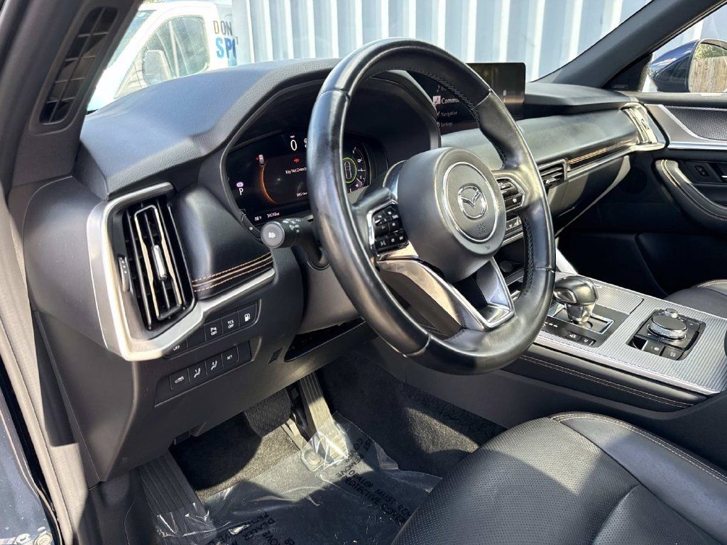 Certified 2025 MAZDA CX-90 Plug-In Hybrid w/ Premium Plus AWD/4WD image 25