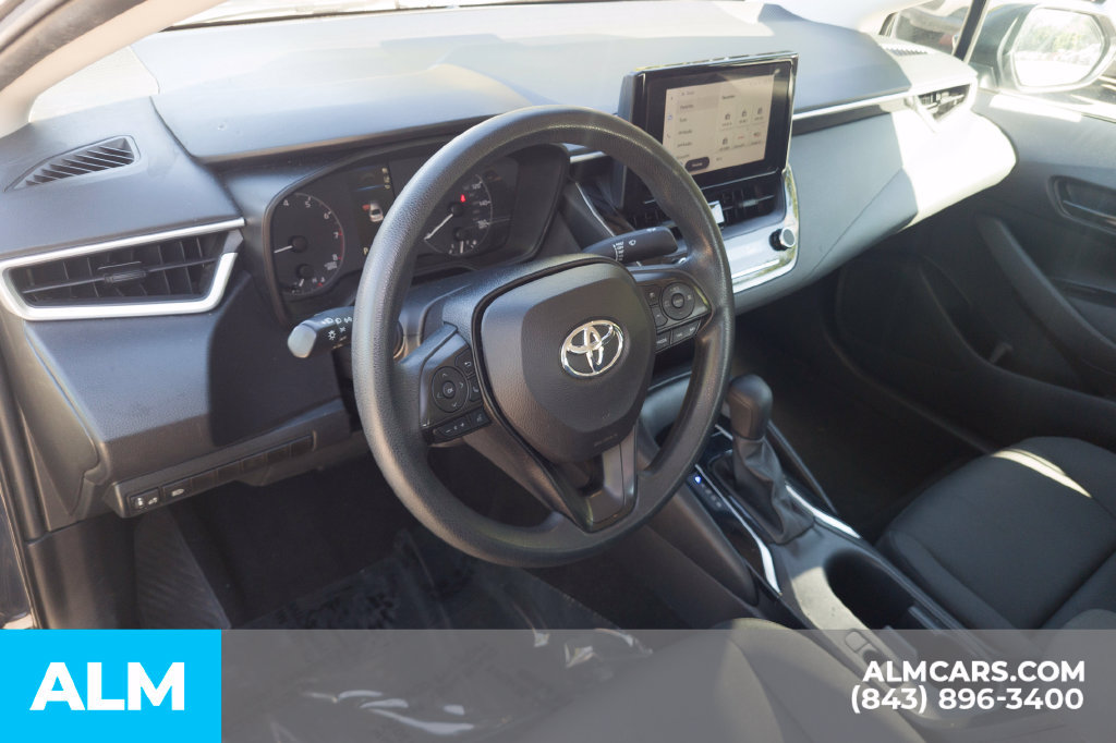 Used 2024 Toyota Corolla LE FWD image 12