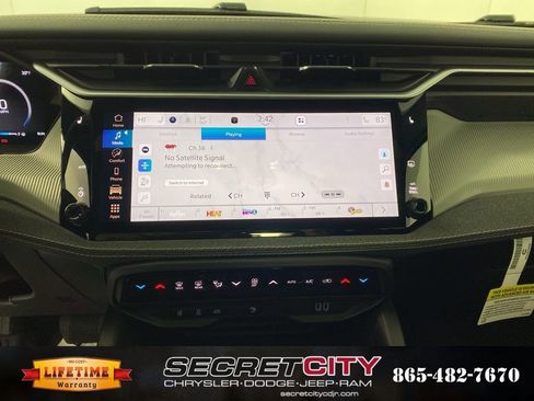 New 2026 Jeep Cherokee Laredo image 21