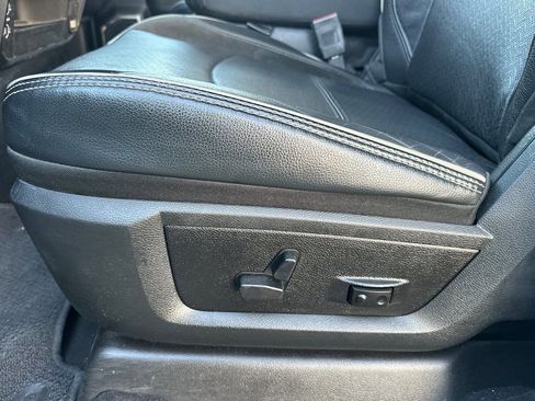 Used 2024 RAM 2500 Laramie image 12