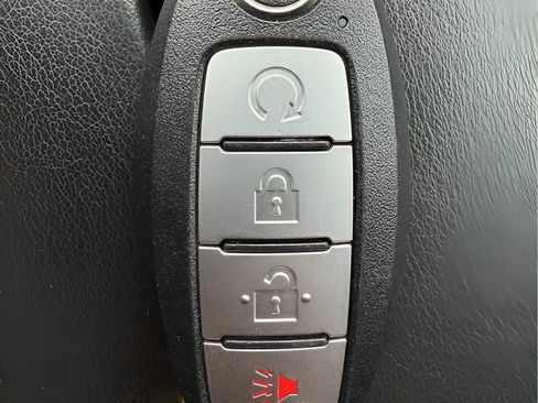Used 2022 Nissan Rogue SV AWD/4WD image 24