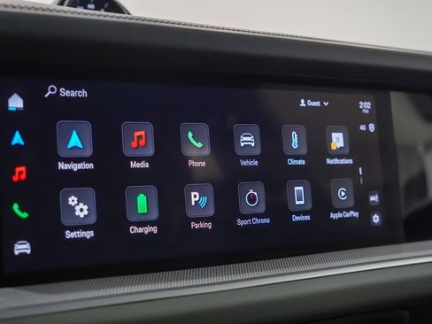 Used 2025 Porsche Cayenne E-Hybrid w/ Premium Package image 30