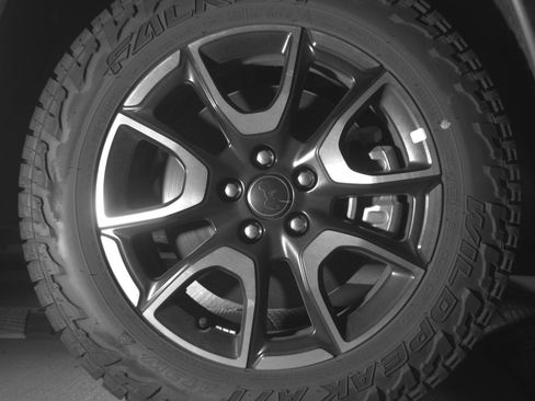 Used 2025 Jeep Compass Trailhawk image 13