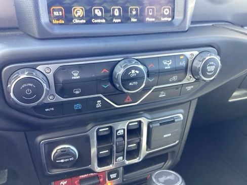 Used 2023 Jeep Wrangler Unlimited Rubicon 4xe AWD/4WD image 20