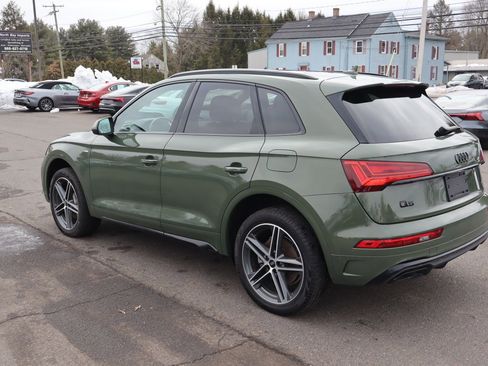 Used 2023 Audi Q5 e Premium Plus w/ Premium Plus Package image 8
