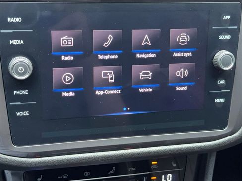 Used 2024 Volkswagen Tiguan SE R-Line image 26