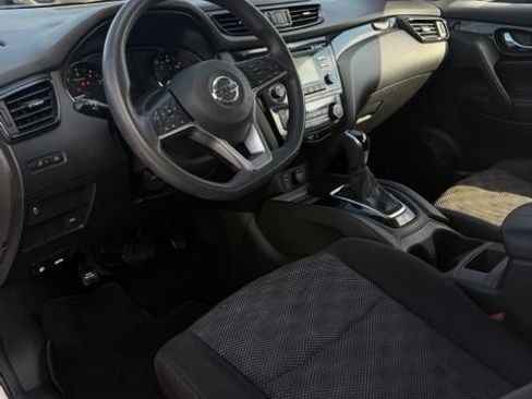 Used 2017 Nissan Rogue Sport SV FWD image 23