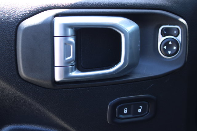 Used 2022 Jeep Gladiator Sport AWD/4WD image 13