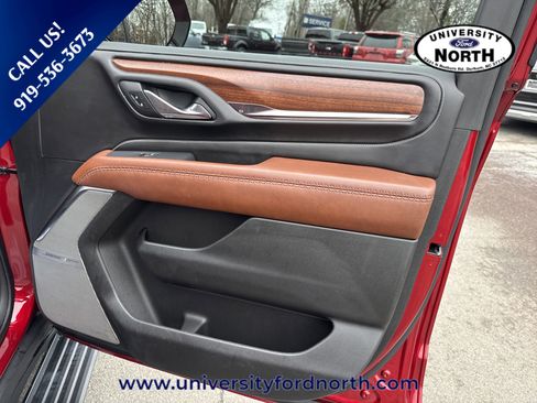 Used 2023 GMC Yukon Denali Ultimate image 35