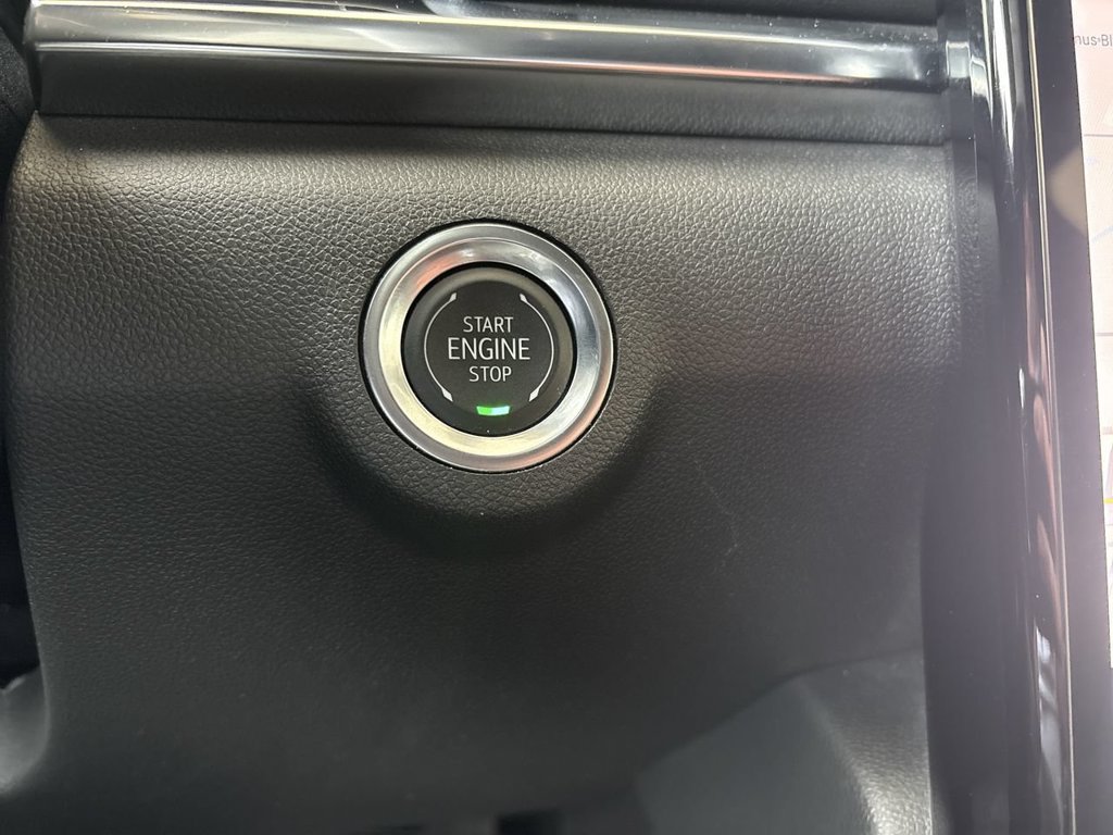 Certified 2025 GMC Terrain Elevation AWD/4WD image 17