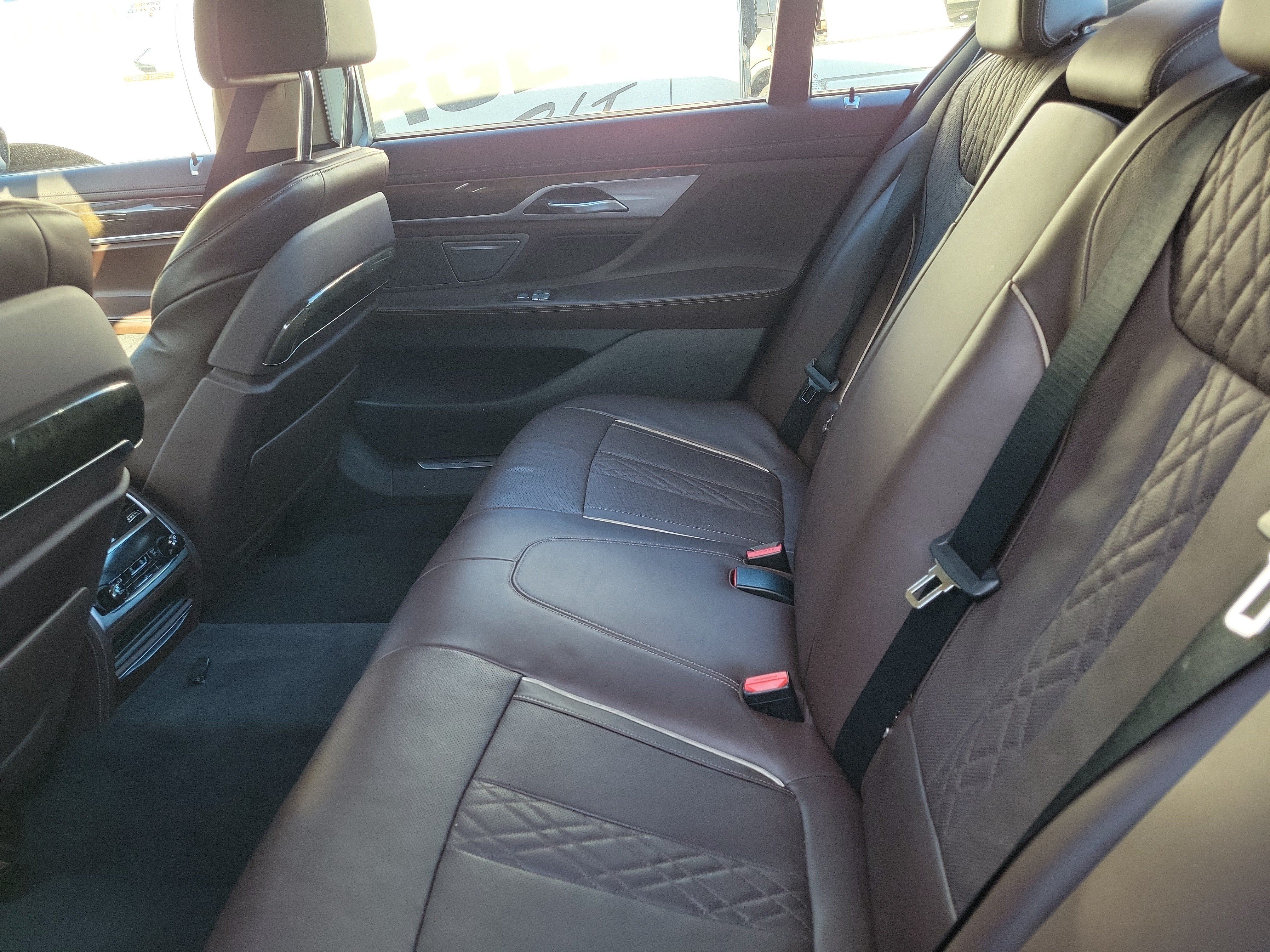 Used 2016 BMW 740i RWD image 9