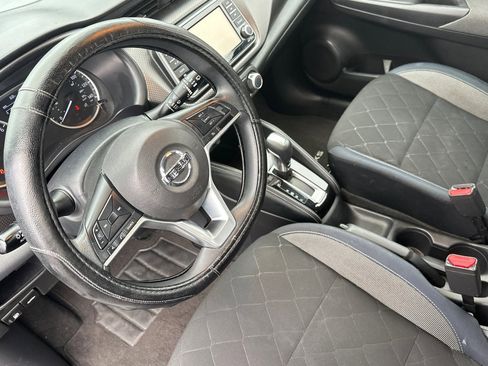 Used 2018 Nissan Kicks S image 10