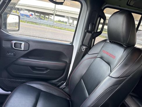 Used 2020 Jeep Wrangler Unlimited Rubicon AWD/4WD image 15