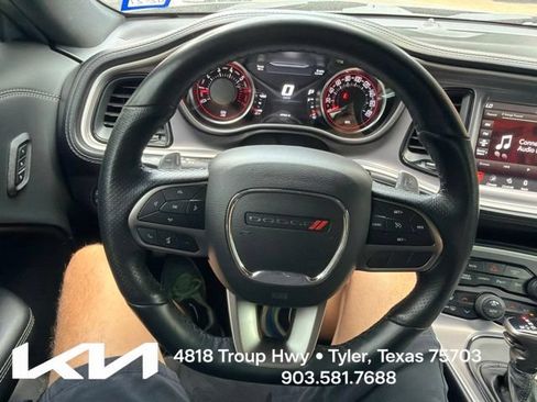 Used 2022 Dodge Challenger R/T Scat Pack RWD image 18