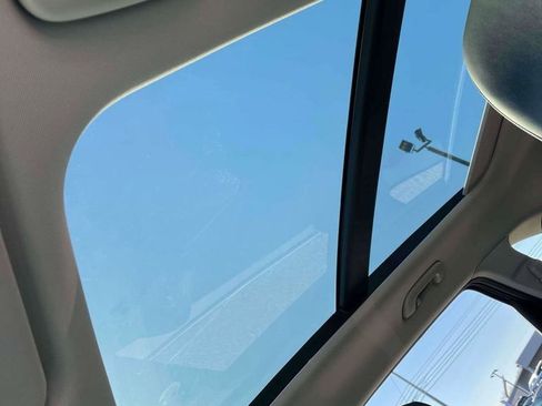 Certified 2025 Kia Sorento S w/ Panoramic Sunroof Package image 25