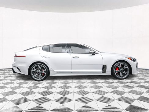 Used 2020 Kia Stinger GT image 16