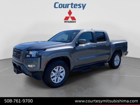 Used 2022 Nissan Frontier SV AWD/4WD image 1
