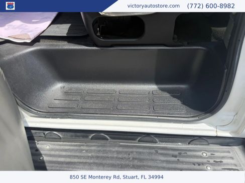 Used 2018 Chevrolet Express 3500 LT w/ LT Preferred Equipment Group RWD image 11