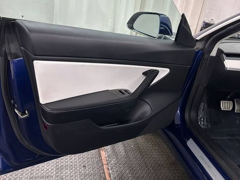 Used 2018 Tesla Model 3 Performance AWD/4WD image 8