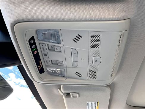 Used 2023 Cadillac XT5 Premium Luxury w/ Technology Package image 32