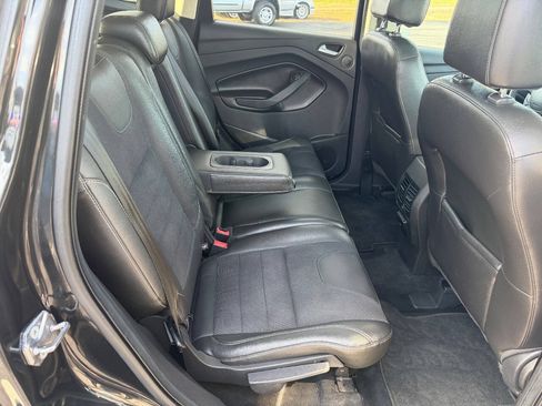 Used 2013 Ford Escape Titanium w/ Parking Technology Pkg FWD image 16