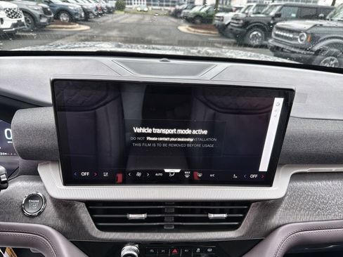 New 2026 Ford Explorer Platinum image 23