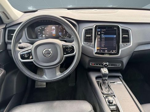 Used 2020 Volvo XC90 T6 Momentum w/ Protection Package Premier image 28