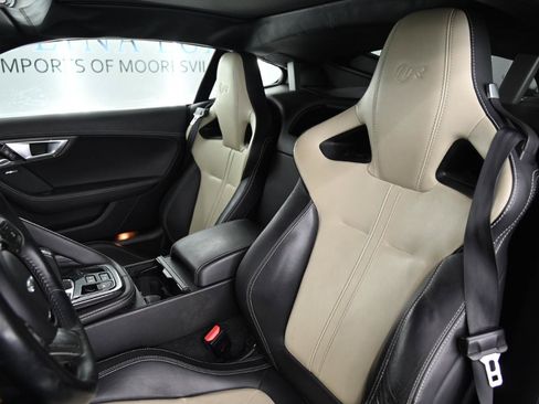 Used 2015 Jaguar F-TYPE R RWD image 18