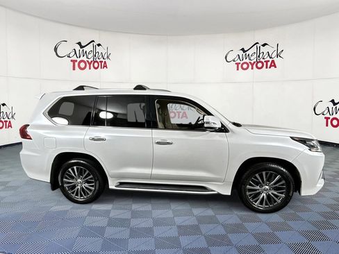 Used 2018 Lexus LX 570 4WD image 8