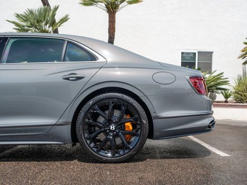 New 2026 Bentley Flying Spur Plug-In Hybrid AWD/4WD image 31